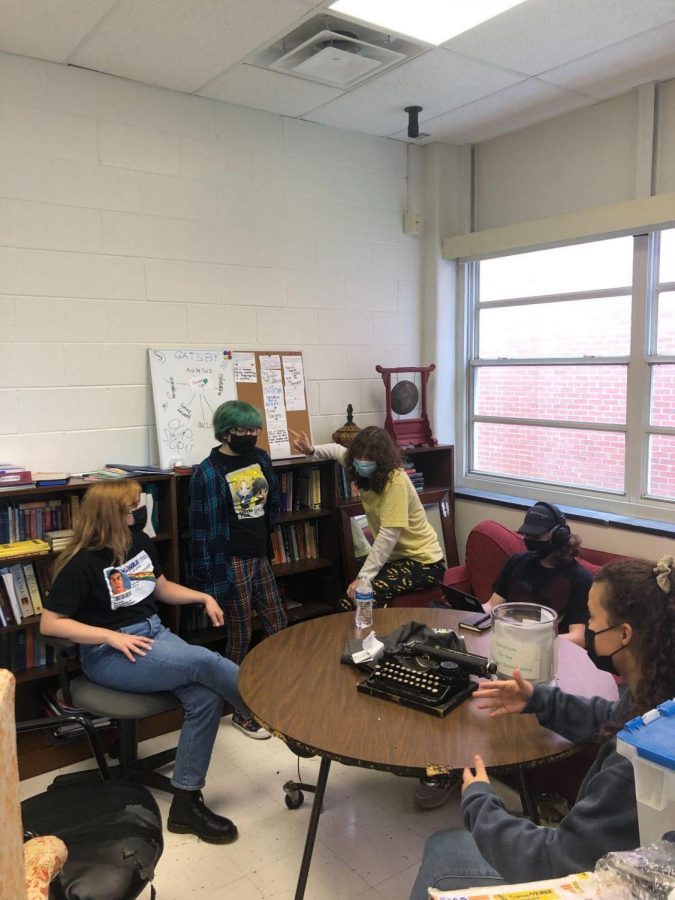 Members of Theatre 2, 3, and 4 discuss ideas during the third  block. Although the play is open to all students, theatre students in Theatre 2, 3, and 4 are primarily responsible for producing and performing the show.

