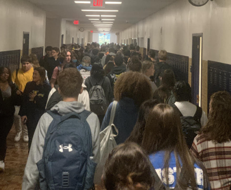 New bell schedule spurs mixed reactions among students